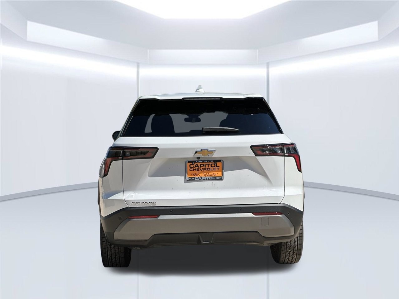 2027 Chevrolet Equinox LT, photo 4