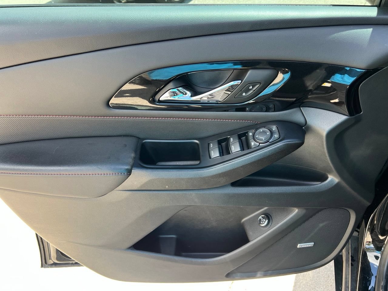 2023 Chevrolet Traverse RS - Photo 12
