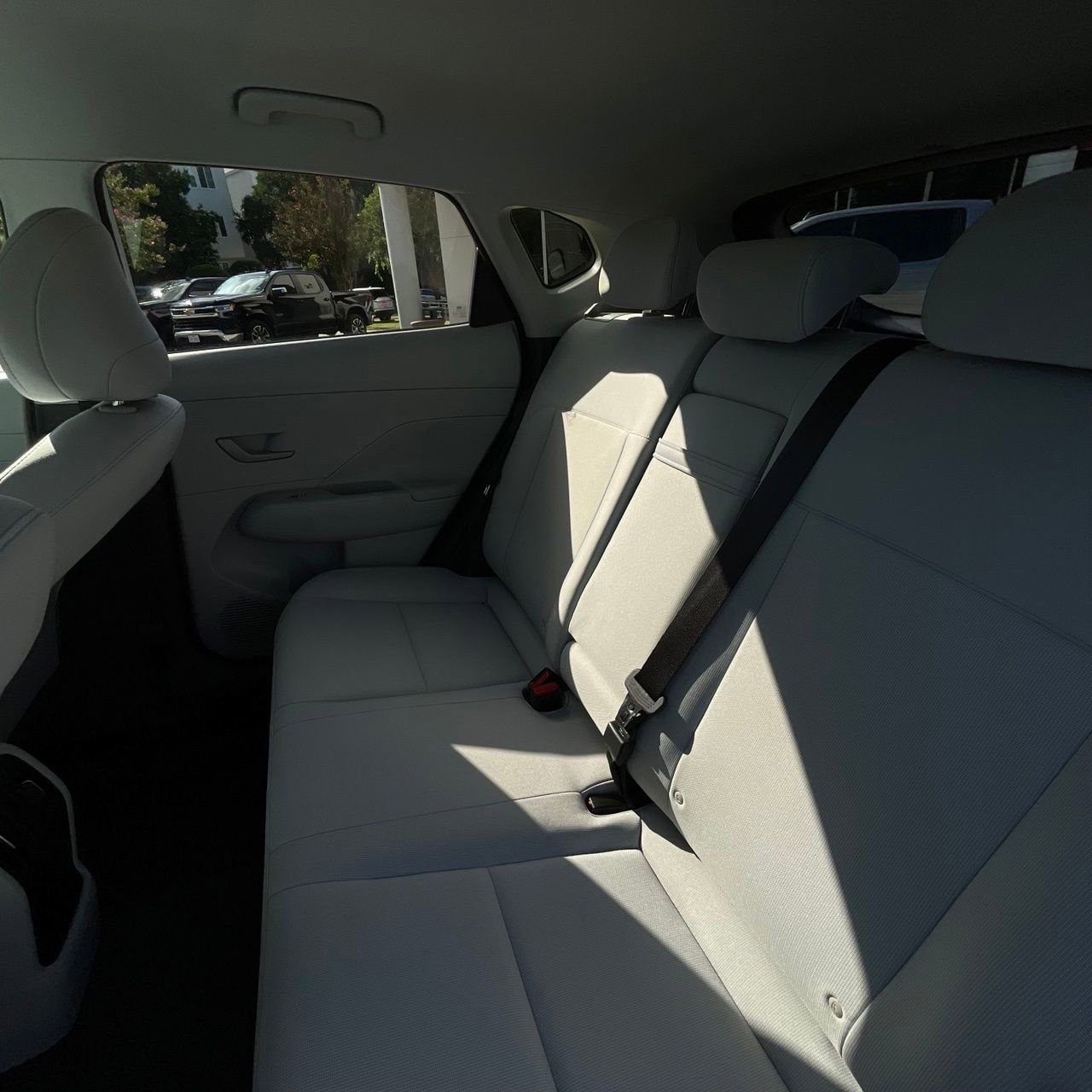 2025 Hyundai Kona SEL - Photo 23