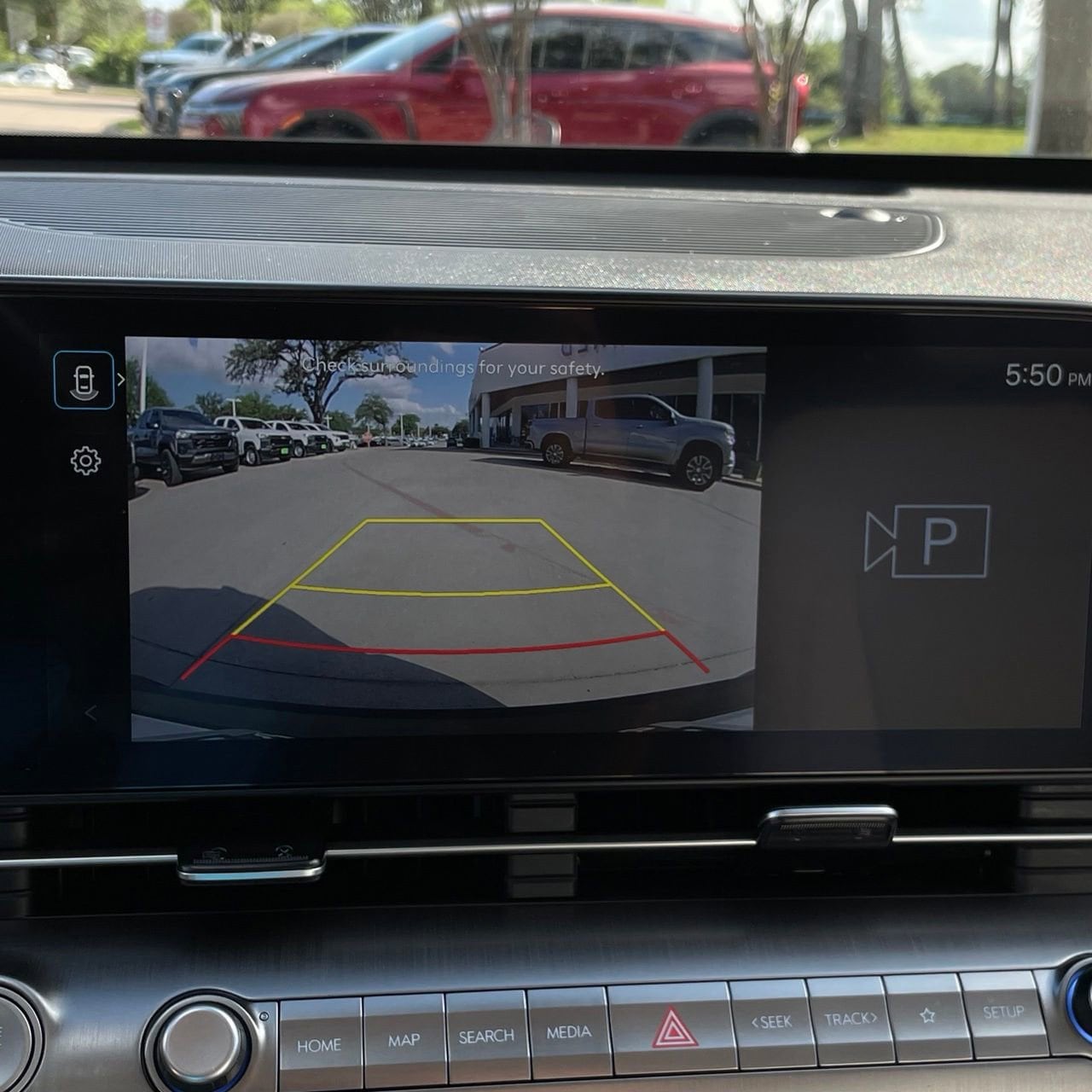 2025 Hyundai Kona SEL - Photo 18