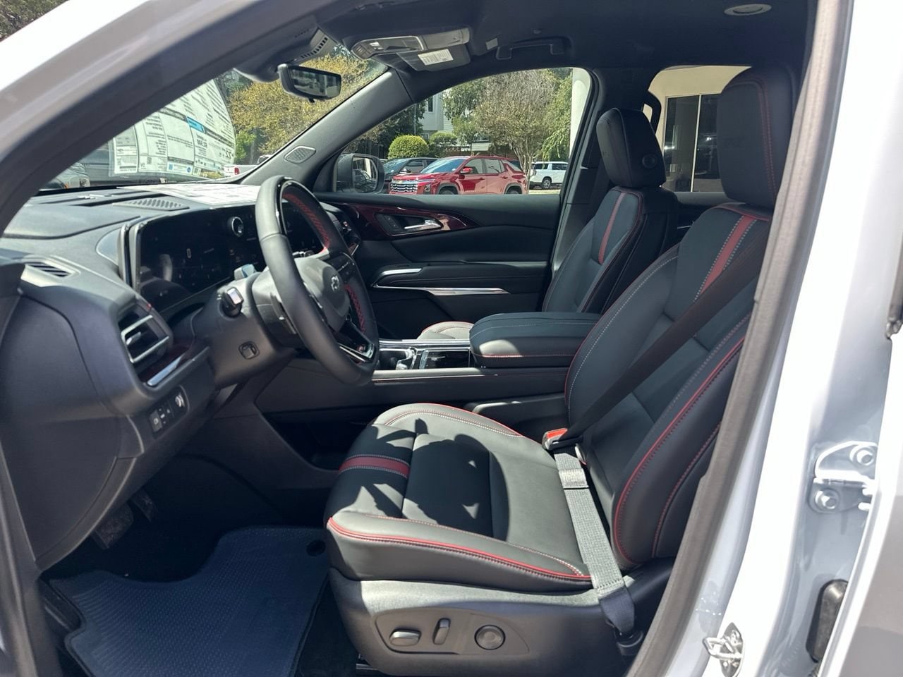 2027 Chevrolet Traverse RS, photo 10