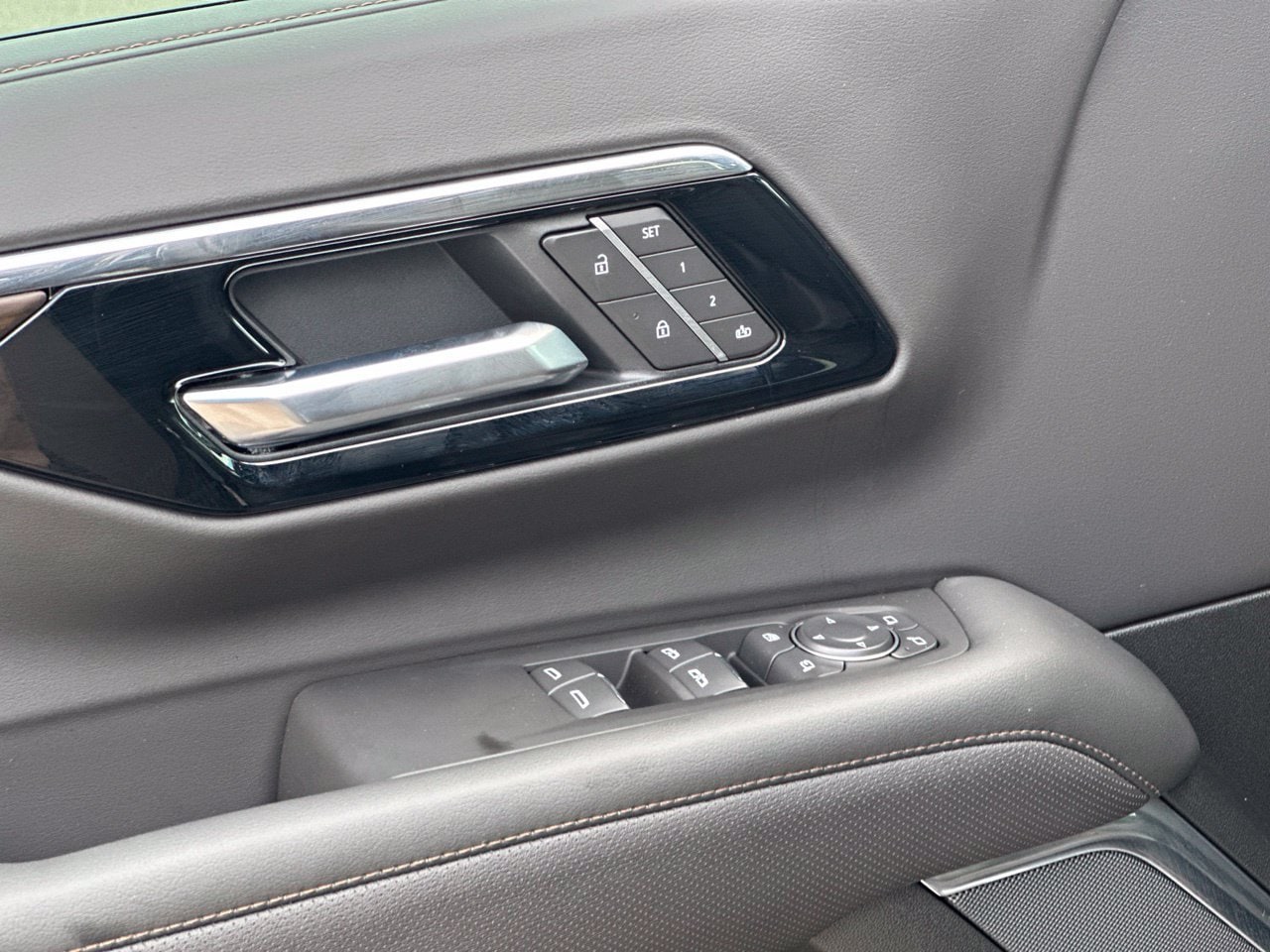 2026 Chevrolet Suburban High Country, photo 12