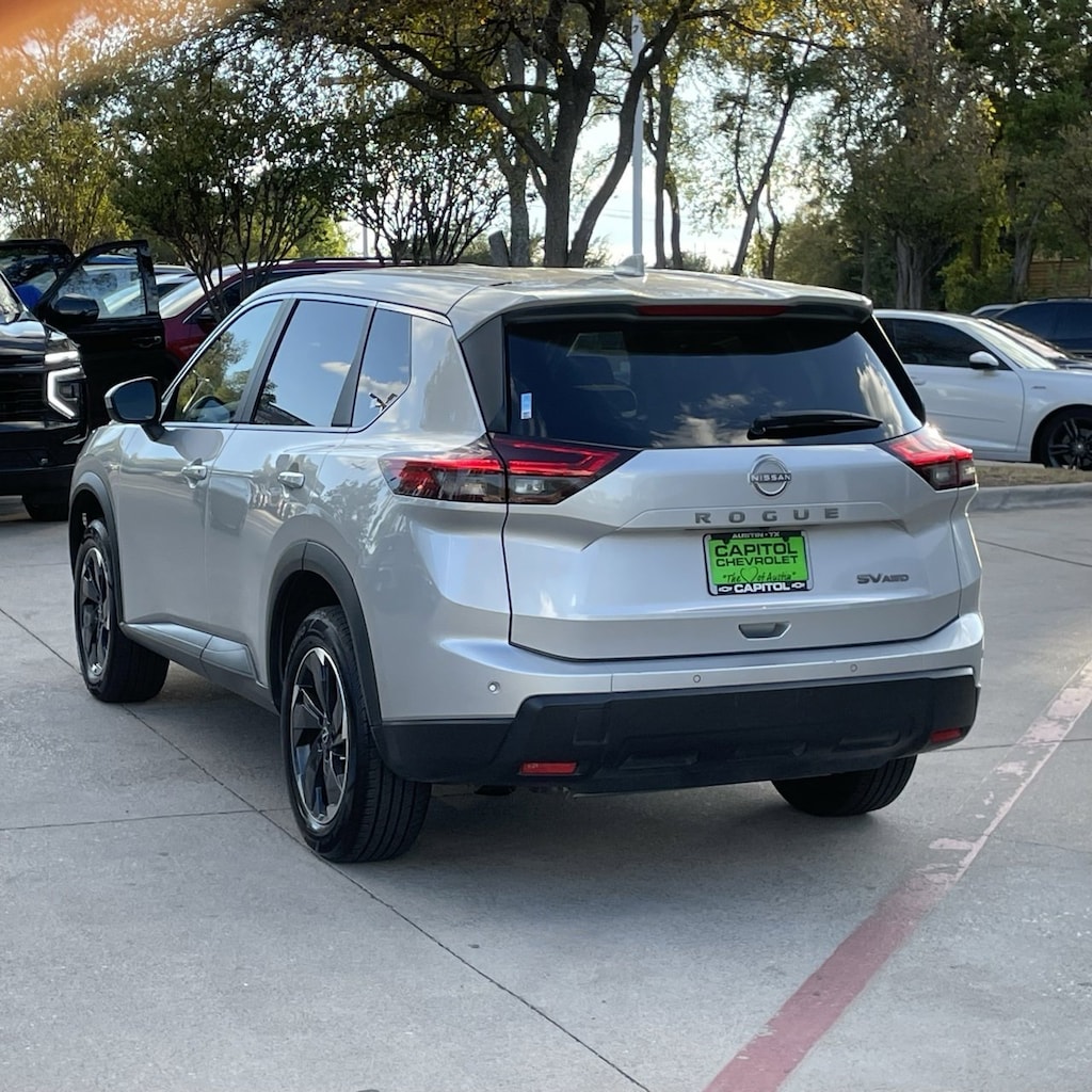 Used 2024 Nissan Rogue SV SUV