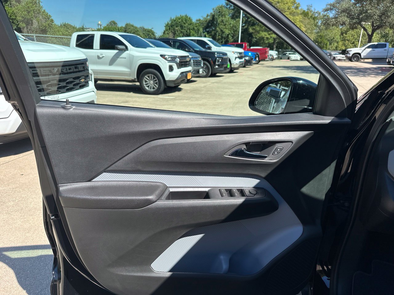 2027 Chevrolet Bolt LT SUV, photo 12