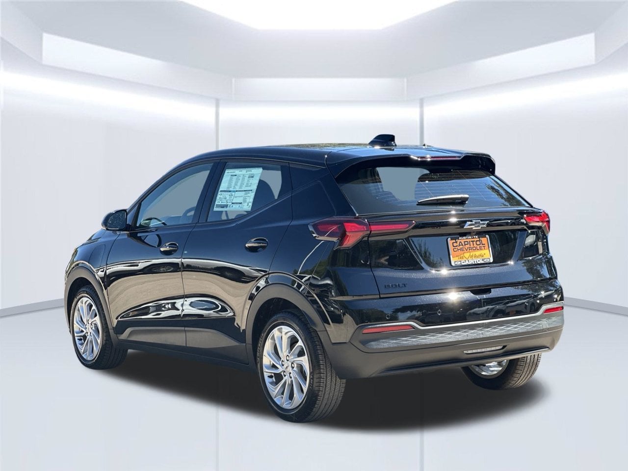 2027 Chevrolet Bolt LT SUV, photo 4