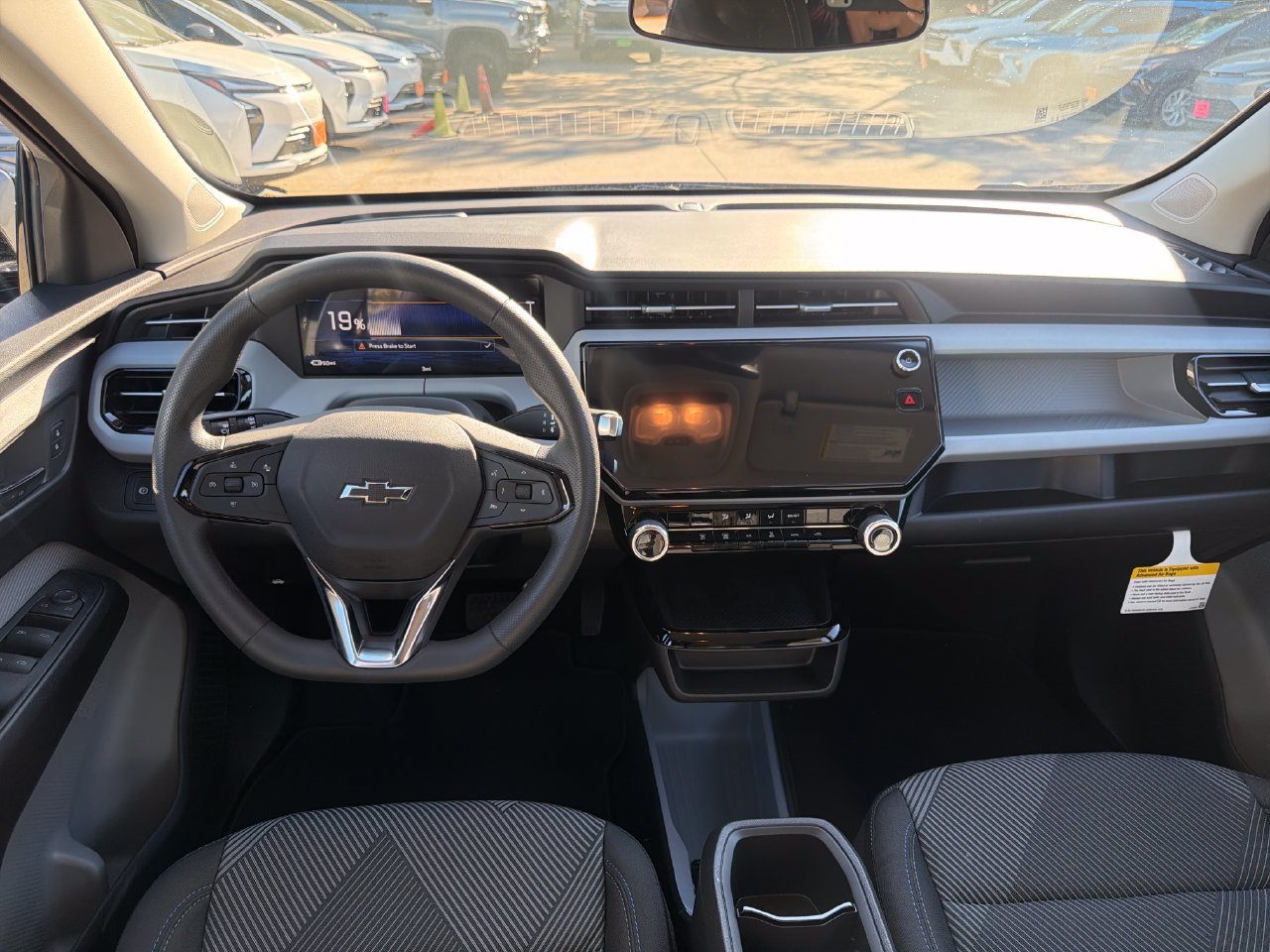 2027 Chevrolet Bolt LT, photo 13