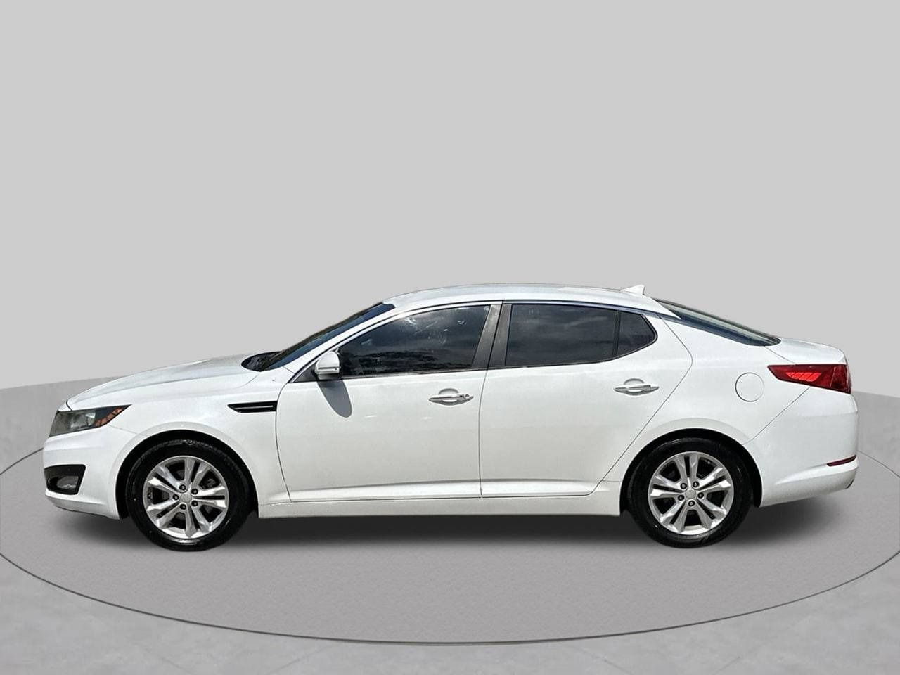Used 2013 Kia Optima EX with VIN 5XXGN4A75DG226980 for sale in Austin, TX