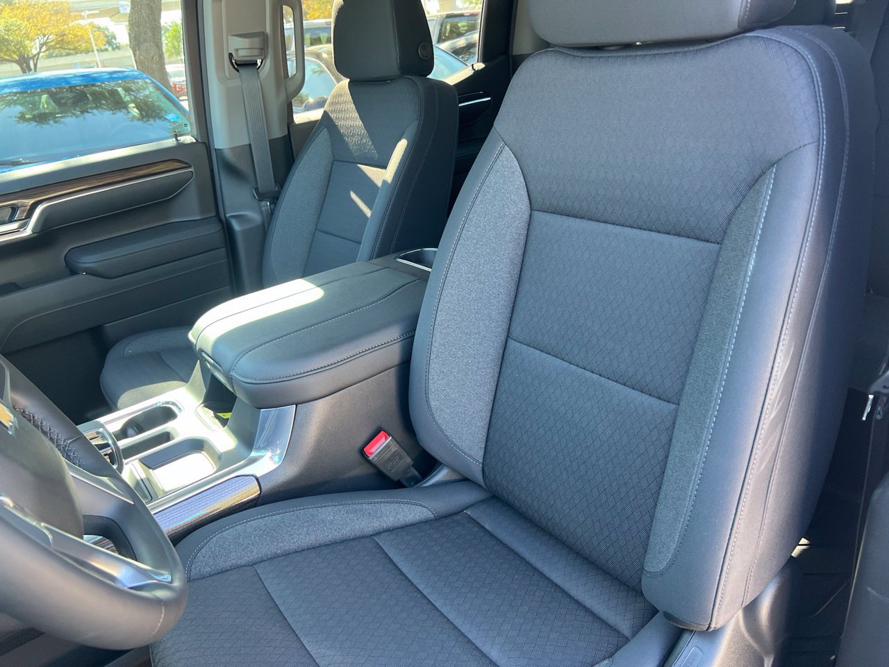 2026 Chevrolet Silverado 1500 LT - Photo 10