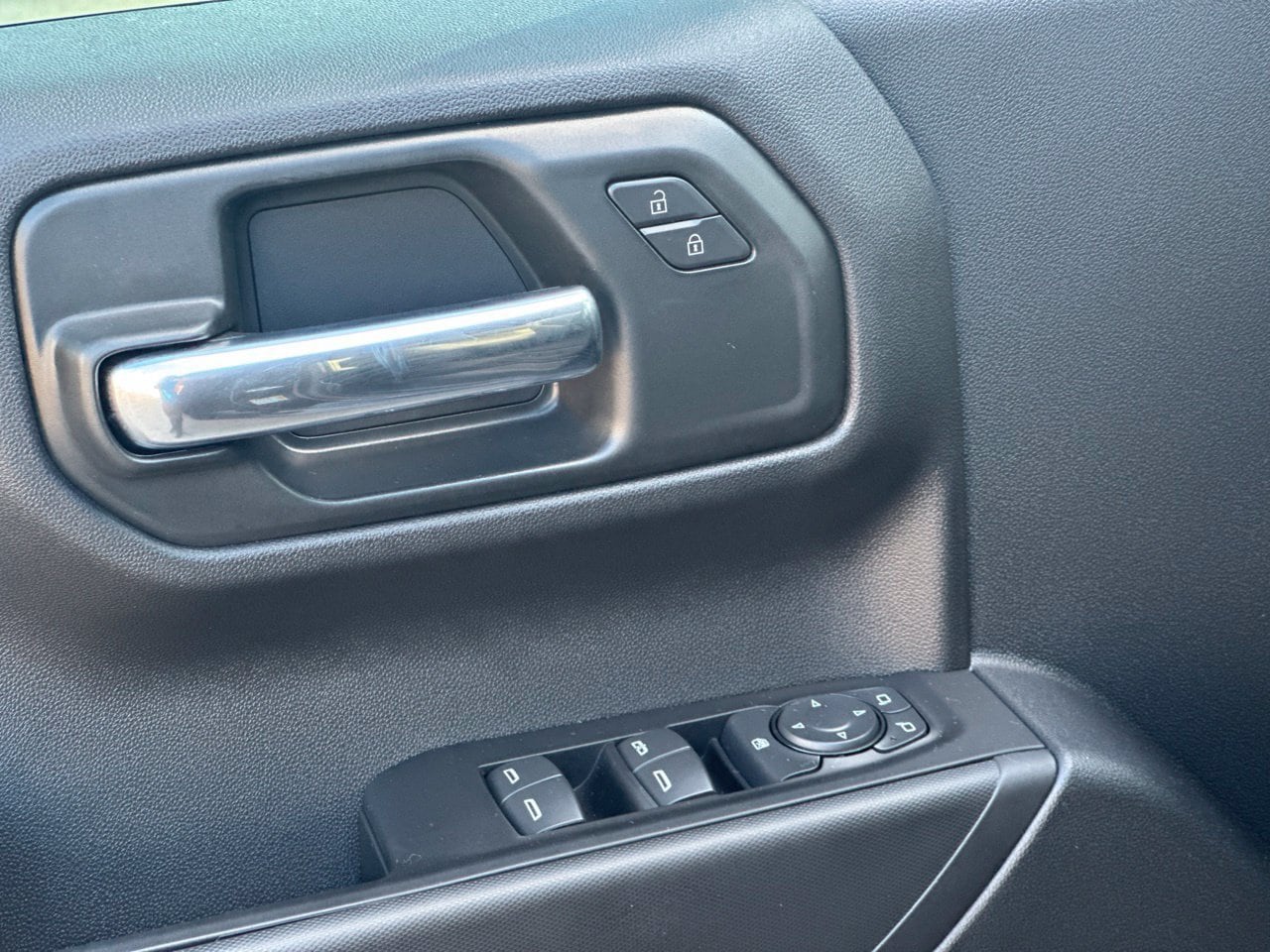2026 Chevrolet Silverado 1500 Custom - Photo 11