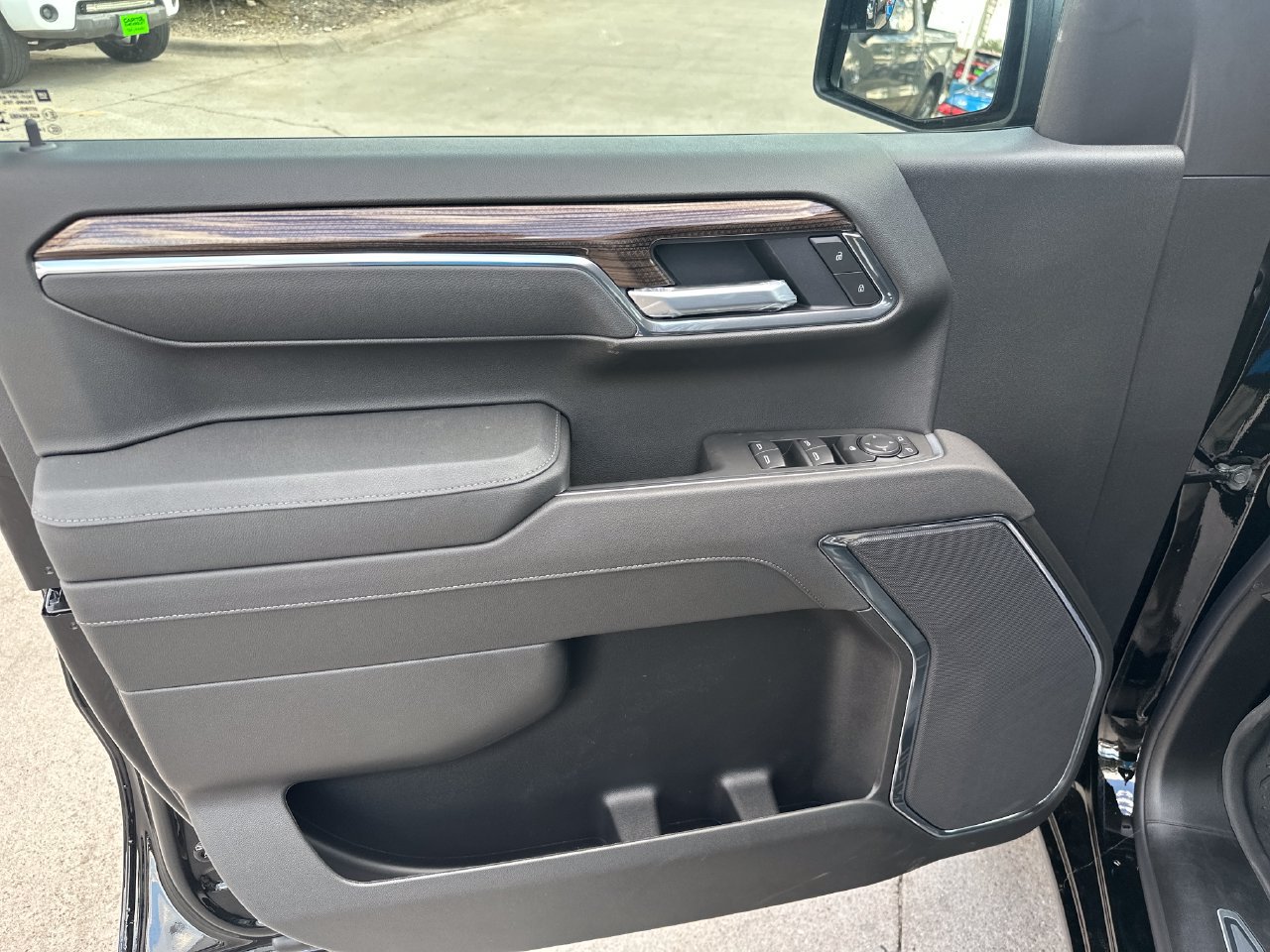 2026 Chevrolet Silverado 1500 LT - Photo 10