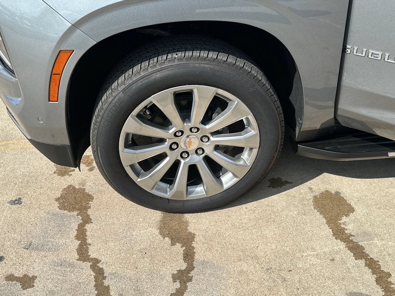 2026 Chevrolet Suburban High Country - Photo 28