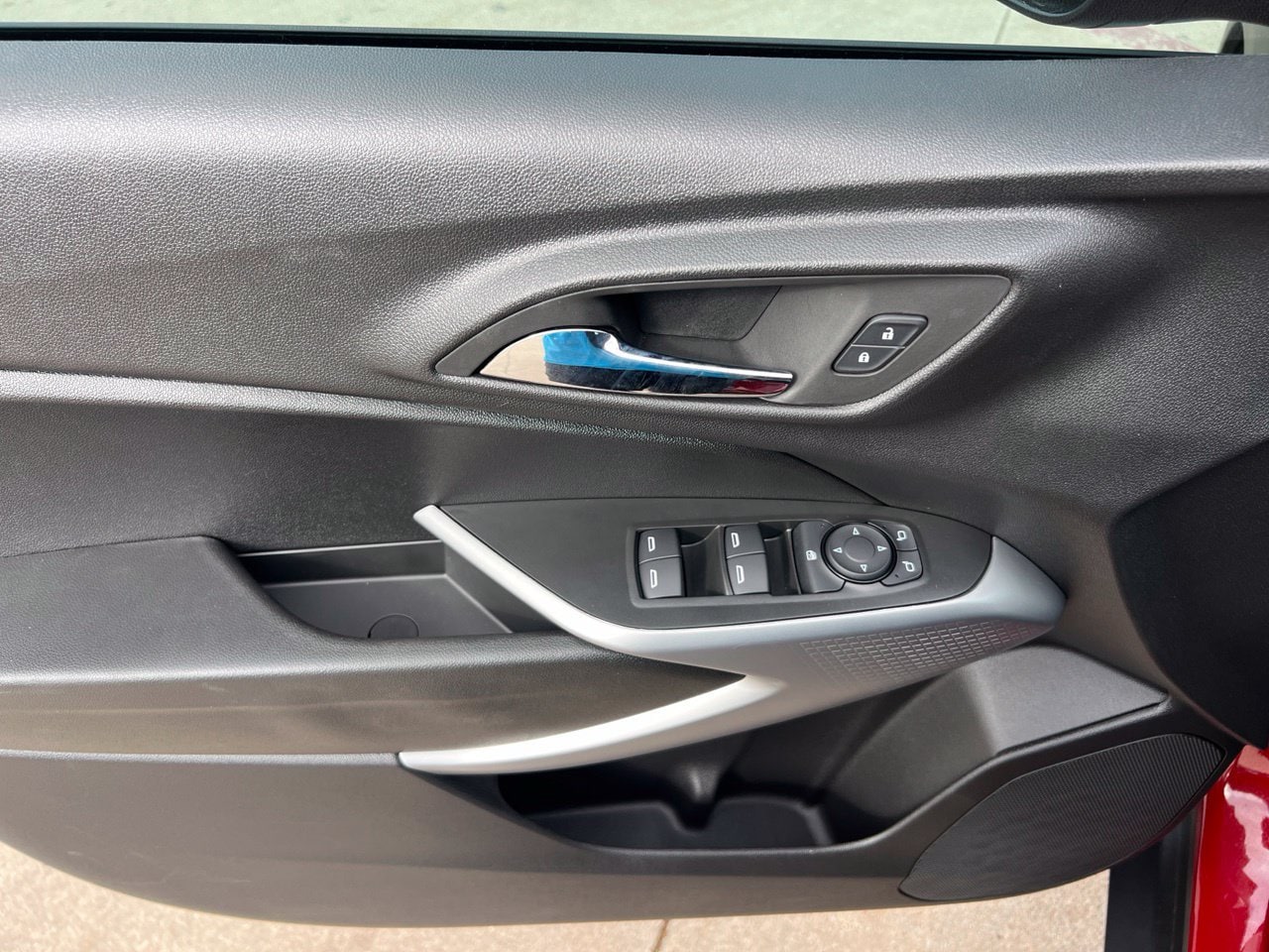 2026 Chevrolet Trax LS - Photo 12