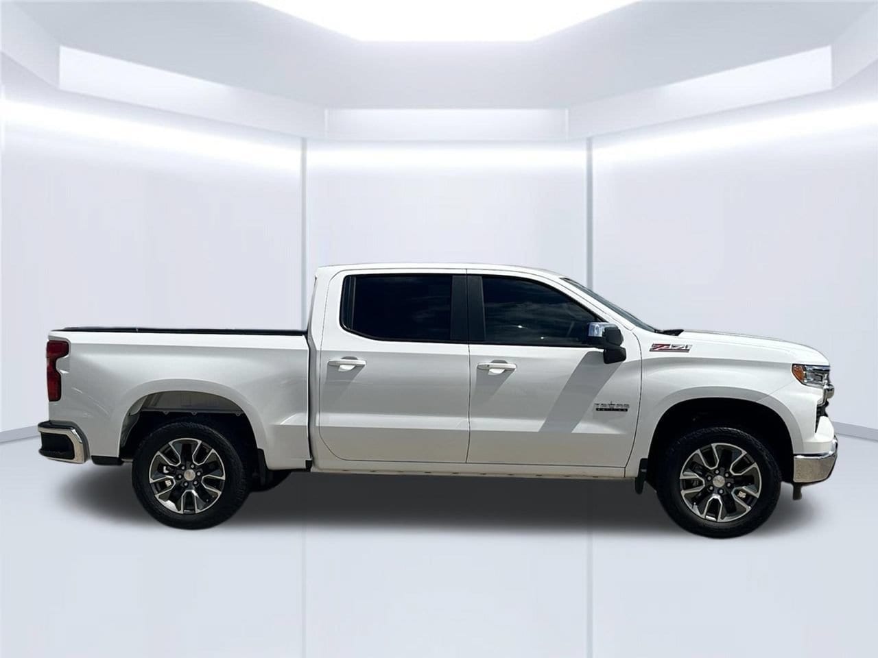 2026 Chevrolet Silverado 1500 LT Truck, photo 9
