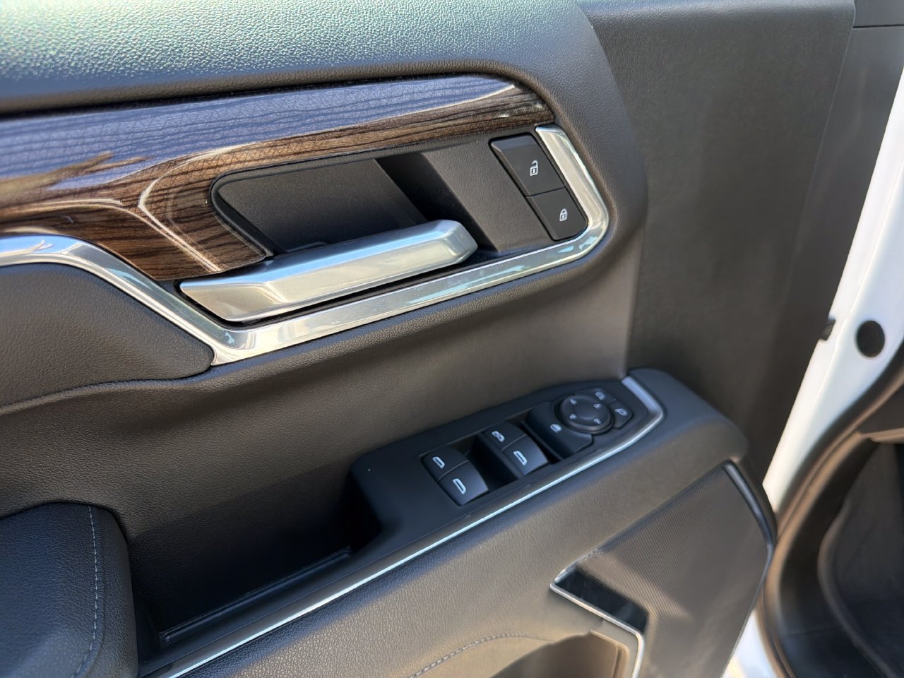 2026 Chevrolet Silverado 1500 LT - Photo 11