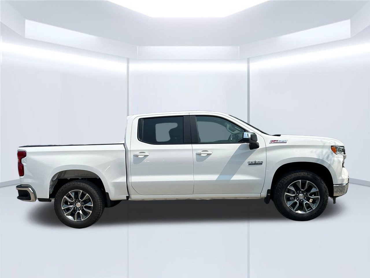 2026 Chevrolet Silverado 1500 LT - Photo 6