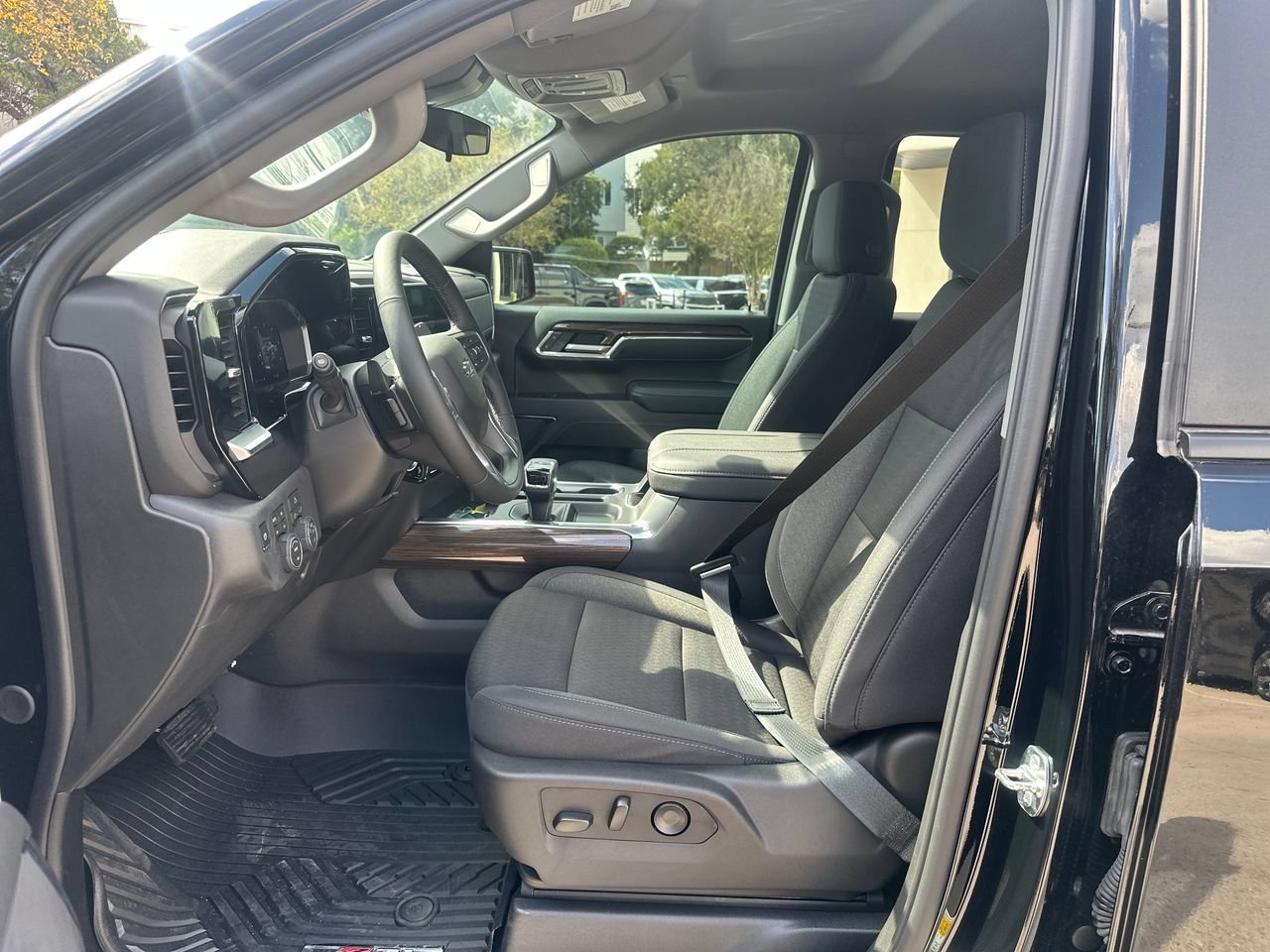 2026 Chevrolet Silverado 1500 LT Trail Boss Truck, photo 10
