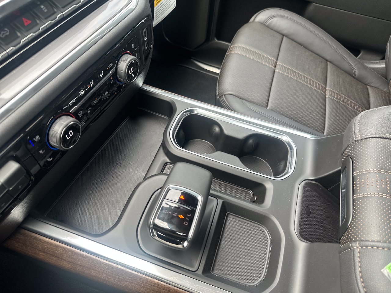 2026 Chevrolet Silverado 1500 High Country Truck, photo 28