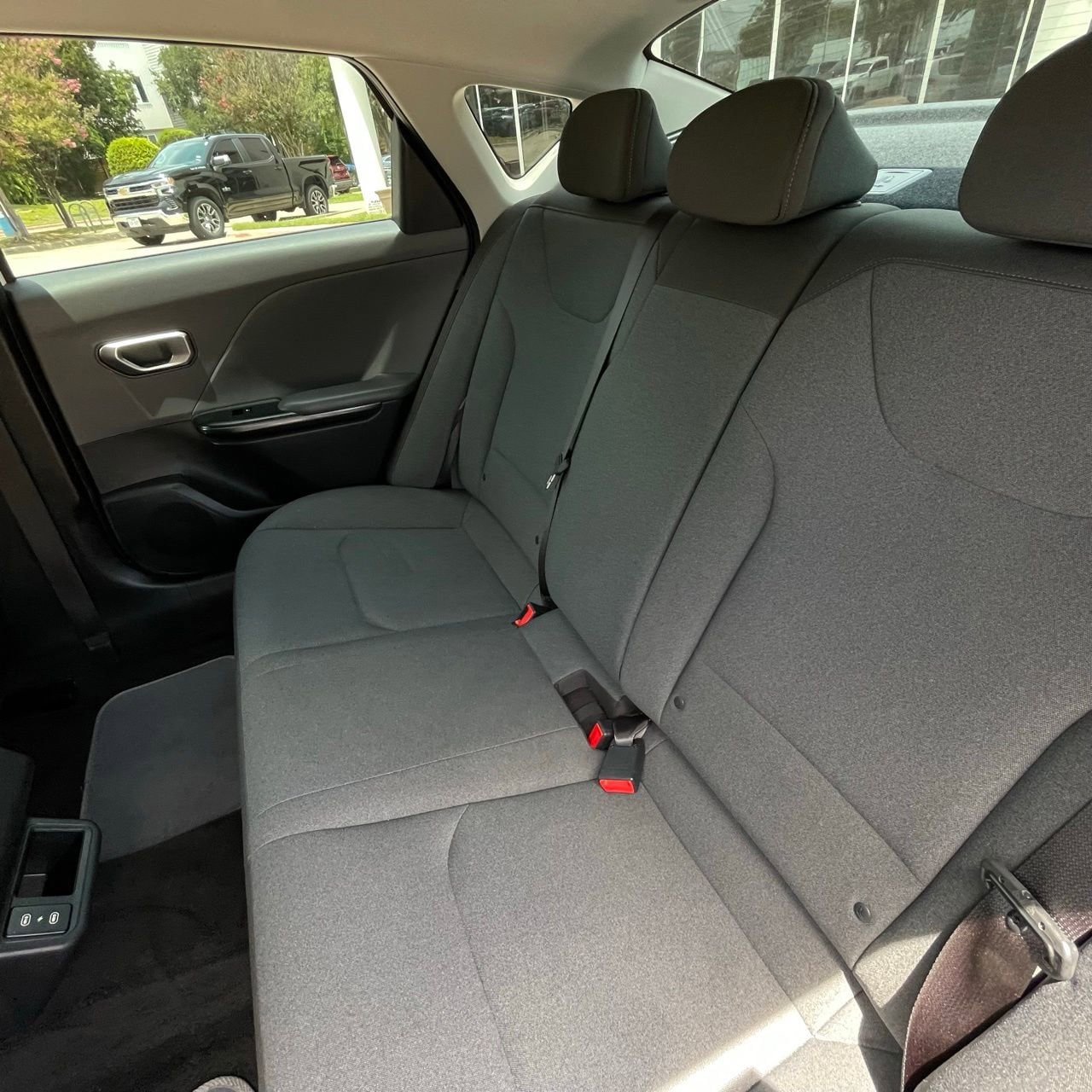 2025 Kia K4 LXS - Photo 23