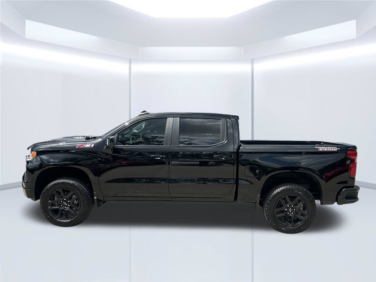 2026 Chevrolet Silverado 1500 LT Trail Boss Truck, photo 2