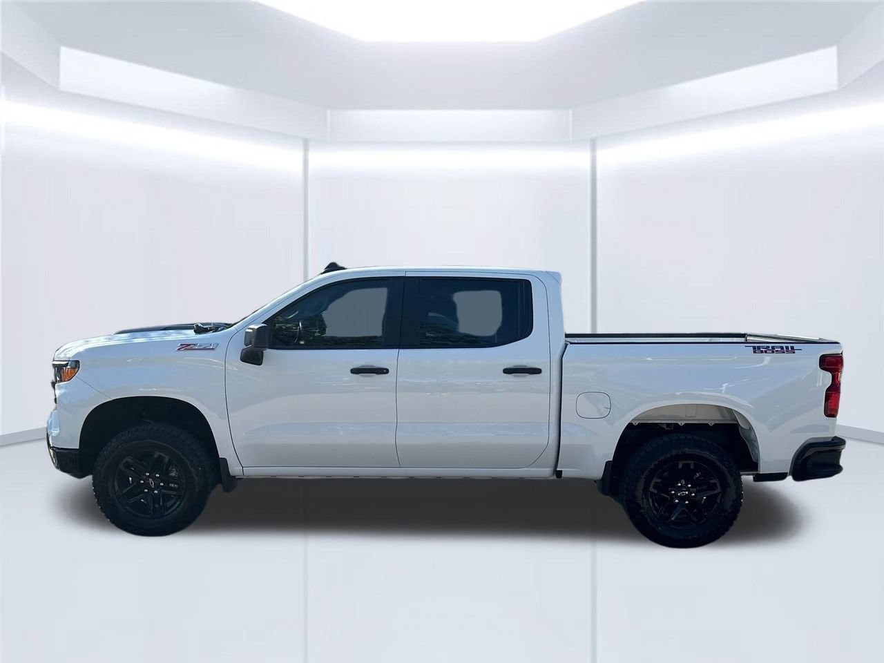 2026 Chevrolet Silverado 1500 Custom Trail Boss Truck, photo 2