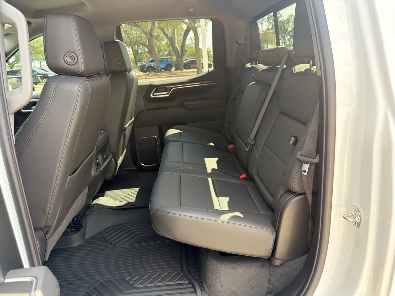 2026 Chevrolet Silverado 1500 LT - Photo 25