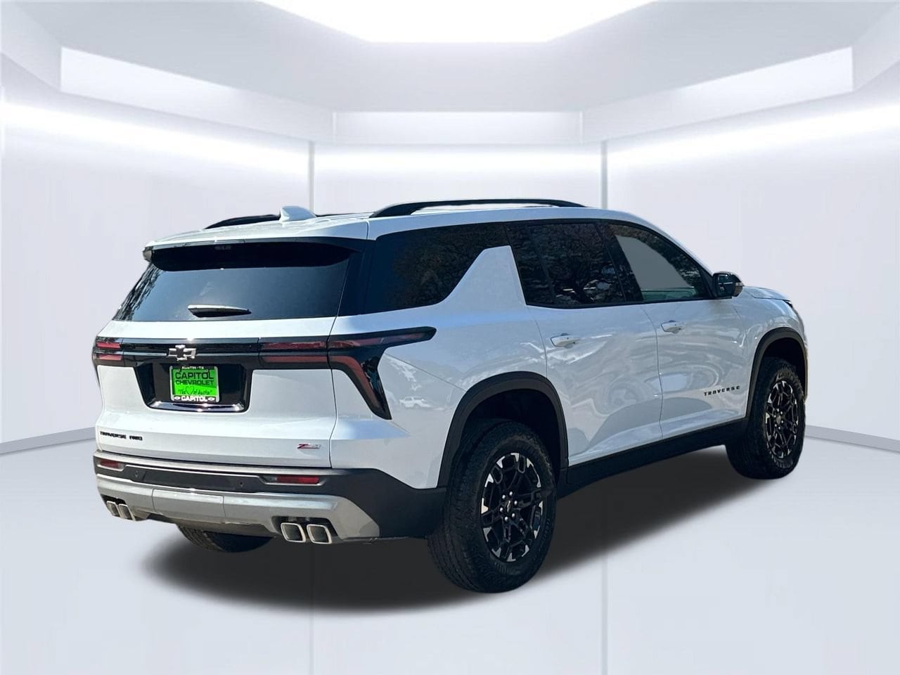 2027 Chevrolet Traverse Z71 SUV, photo 5