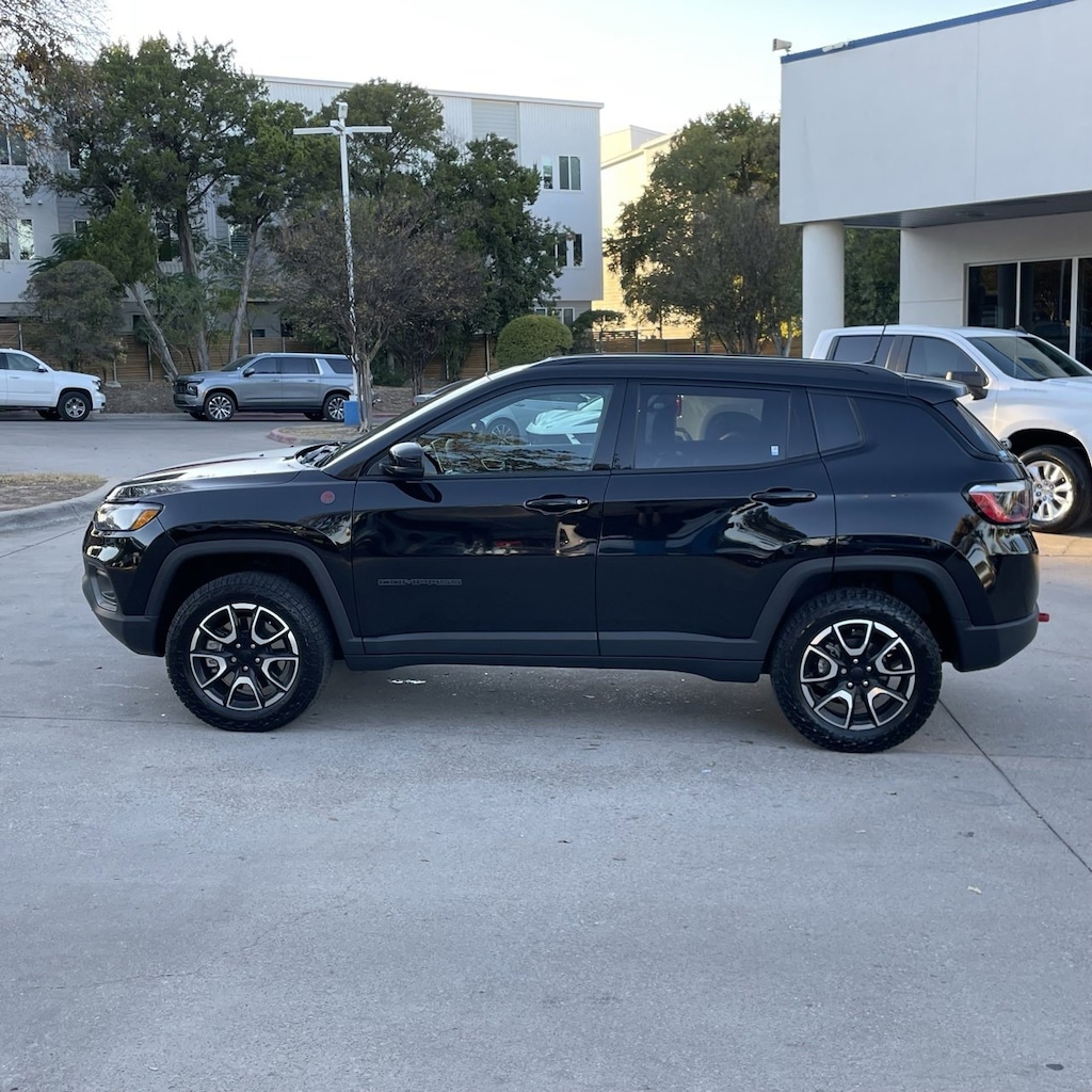 Used 2024 Jeep Compass Trailhawk SUV