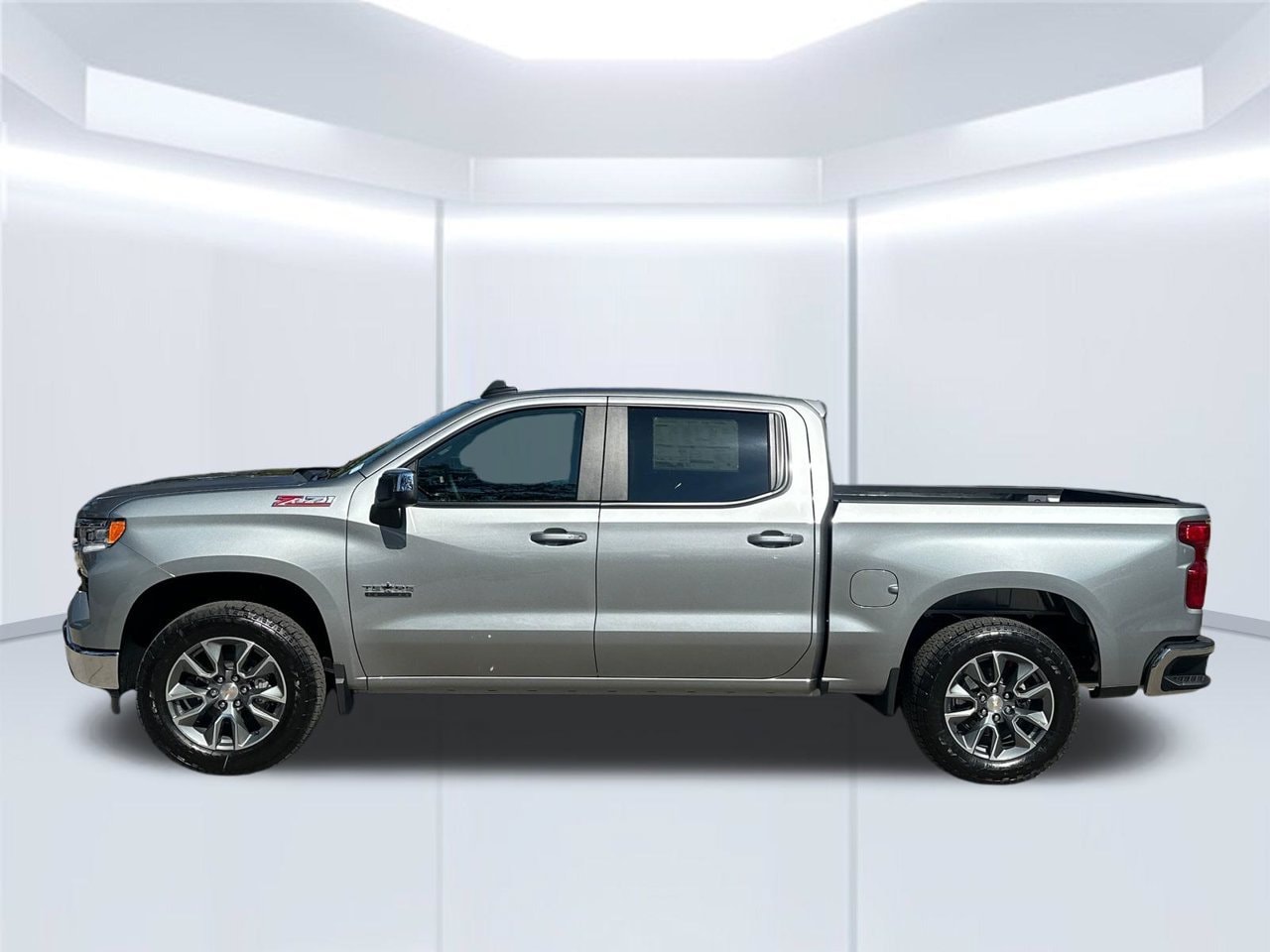 2026 Chevrolet Silverado 1500 LT - Photo 2