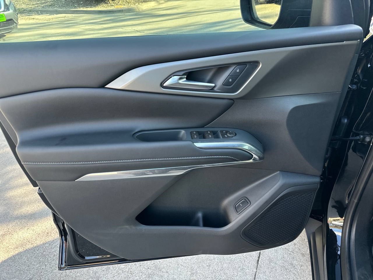 2027 Chevrolet Traverse LT, photo 10