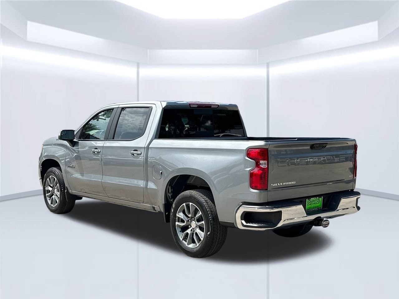 2026 Chevrolet Silverado 1500 LT Truck, photo 3