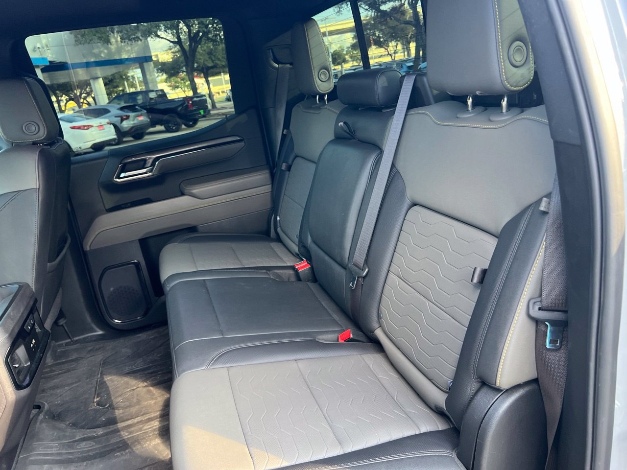2024 Chevrolet Silverado 1500 ZR2 - Photo 22