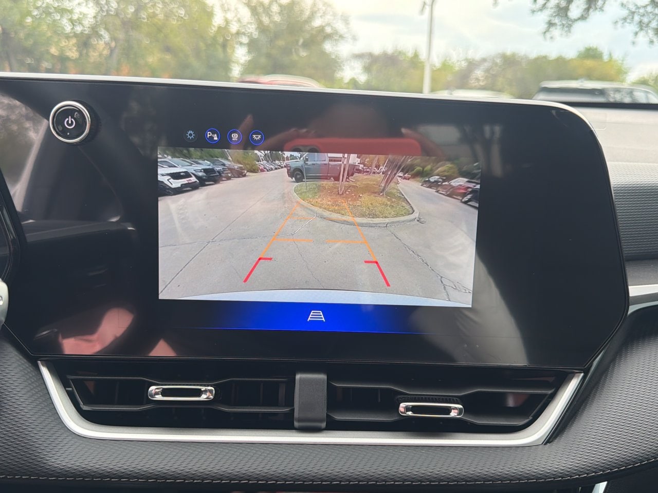 2027 Chevrolet Equinox LT - Photo 21