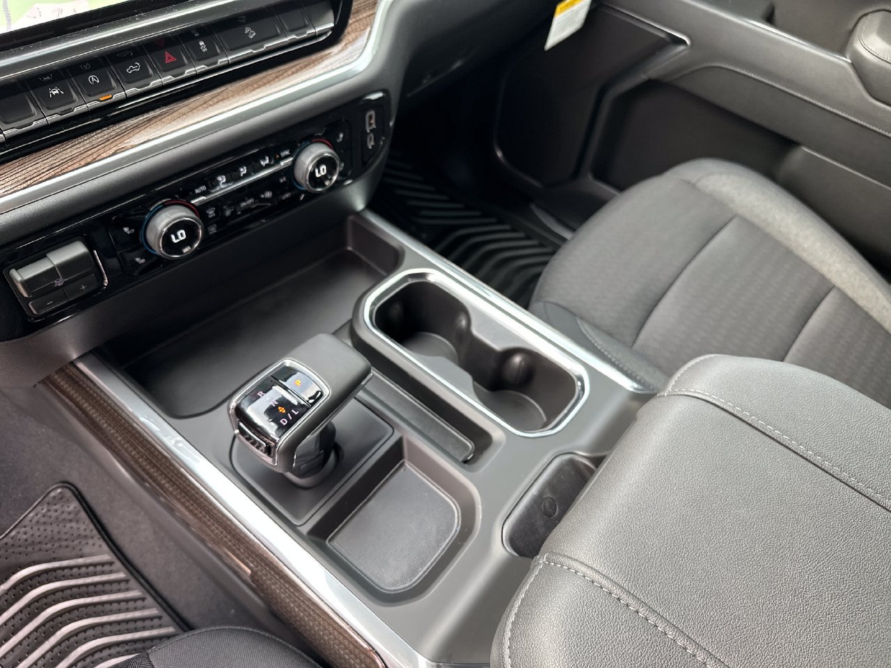 2026 Chevrolet Silverado 1500 LT - Photo 23