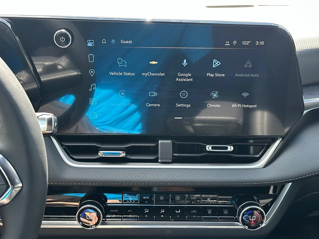 2027 Chevrolet Equinox LT, photo 19