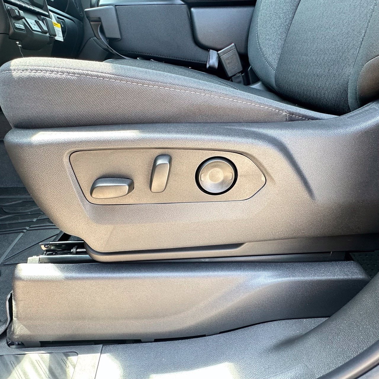 2026 Chevrolet Silverado 1500 Custom - Photo 25