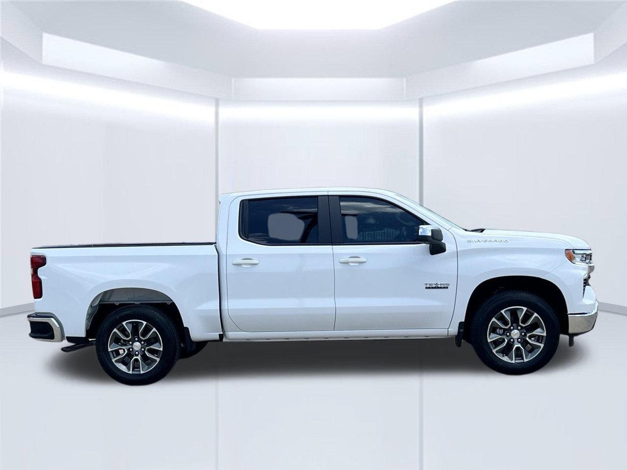 2026 Chevrolet Silverado 1500 LT - Photo 10
