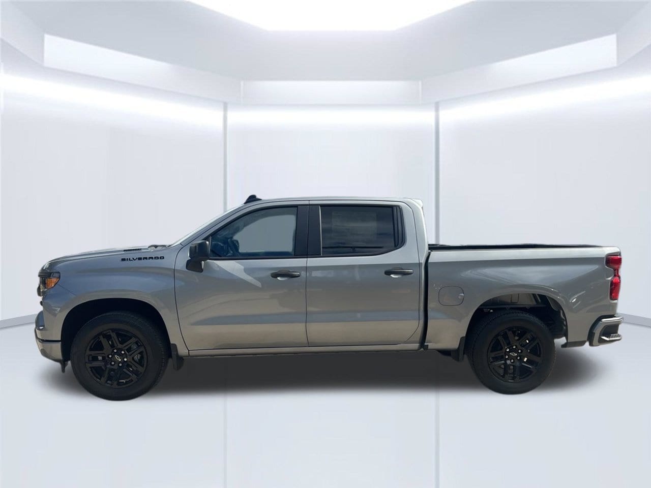 2026 Chevrolet Silverado 1500 Custom - Photo 2