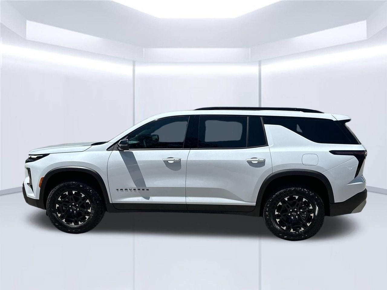 2027 Chevrolet Traverse Z71 SUV, photo 3