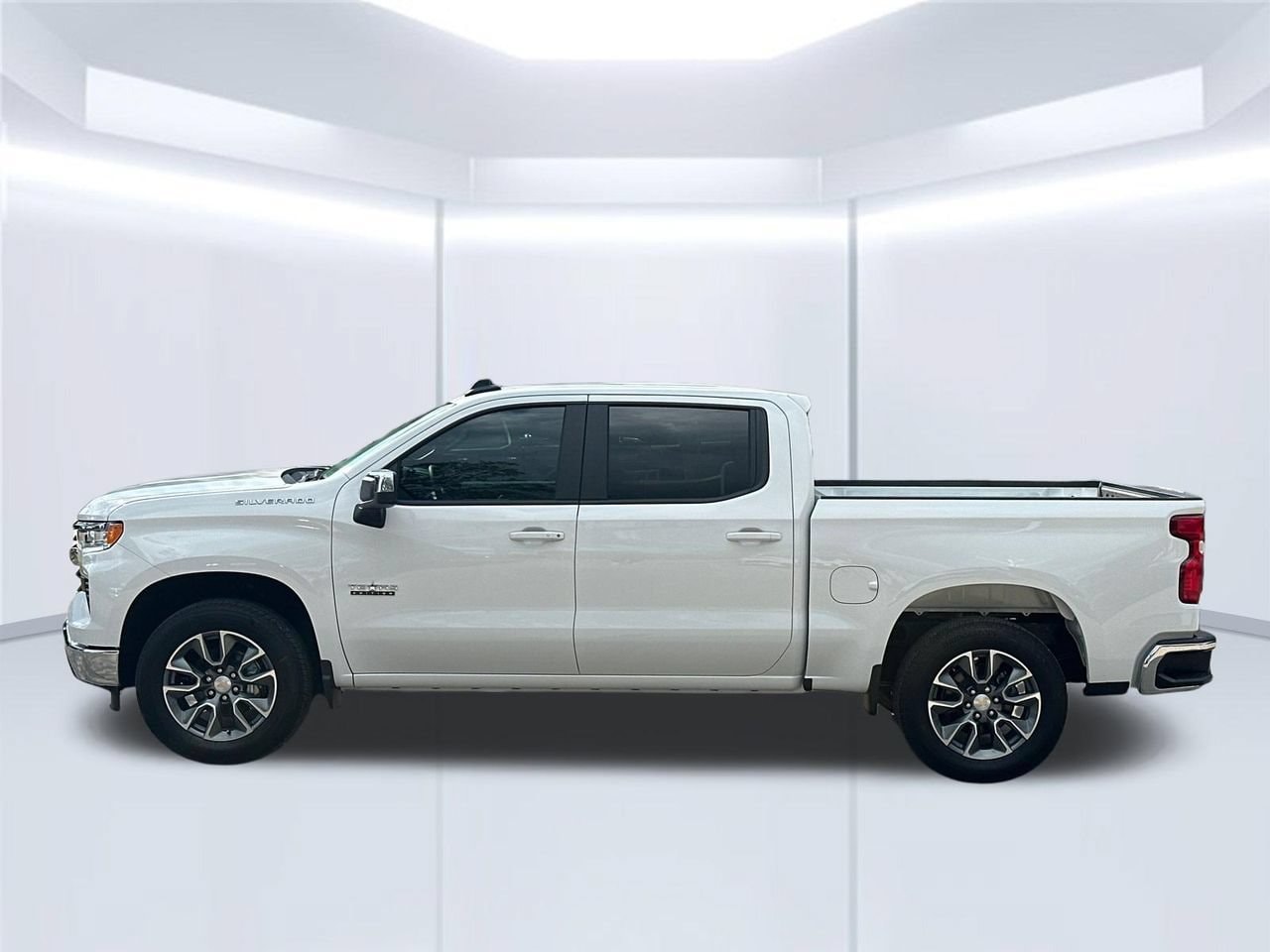 2026 Chevrolet Silverado 1500 LT Truck, photo 2