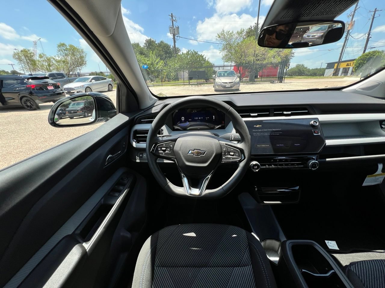 2027 Chevrolet Bolt LT, photo 14