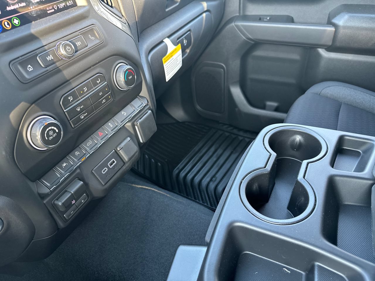 2026 Chevrolet Silverado 1500 Custom Trail Boss Truck, photo 15