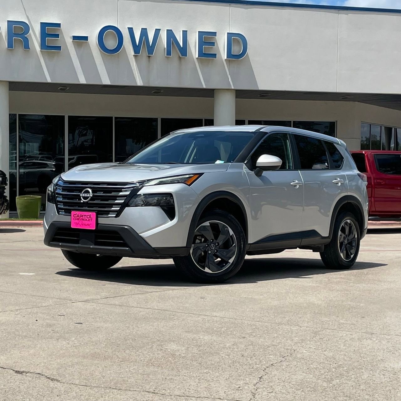 2024 Nissan Rogue SV FWD's photo