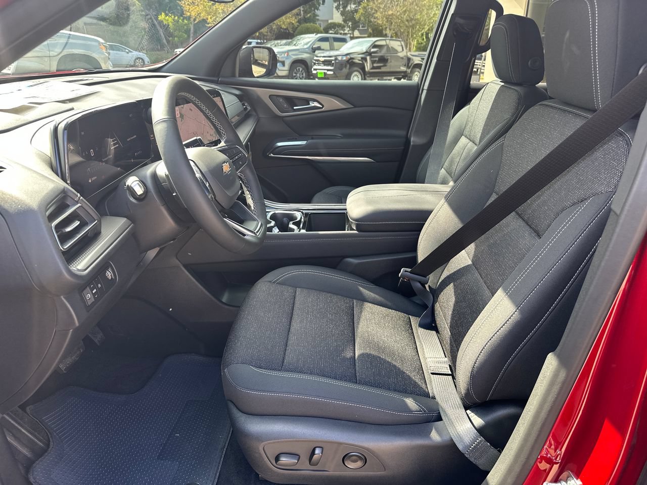 2027 Chevrolet Traverse LT - Photo 17