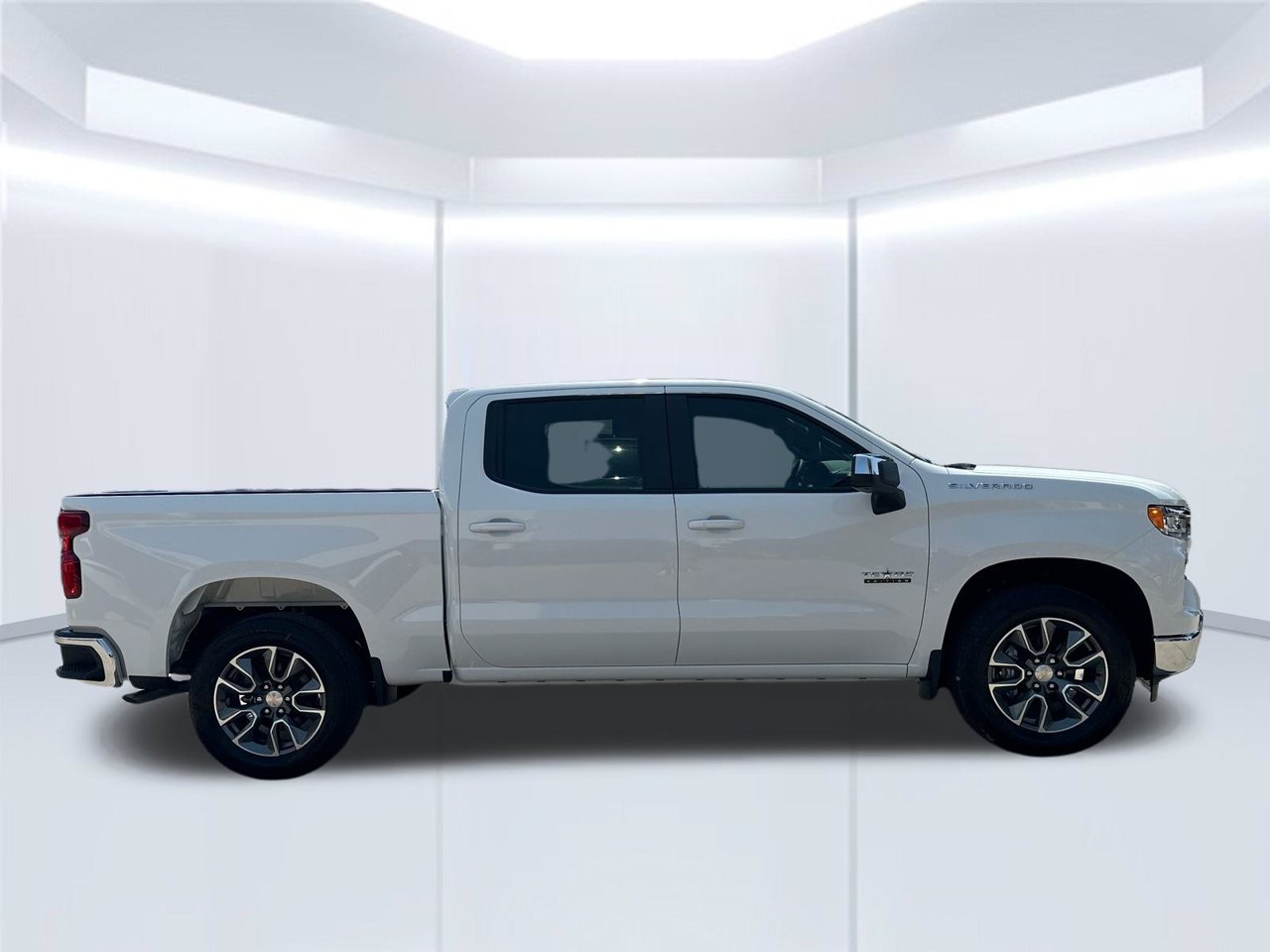 2026 Chevrolet Silverado 1500 LT - Photo 6