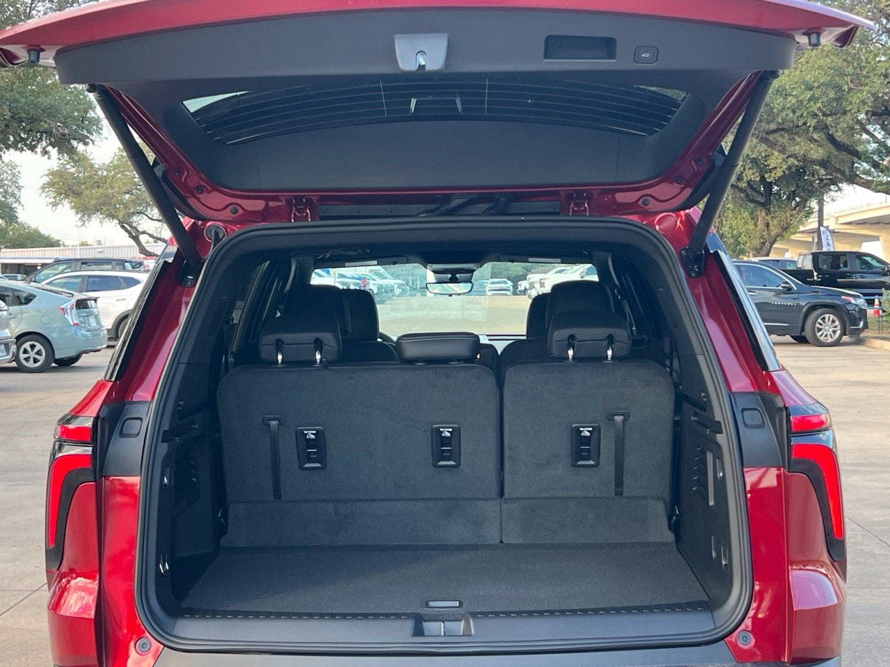2027 Chevrolet Traverse LT SUV, photo 23