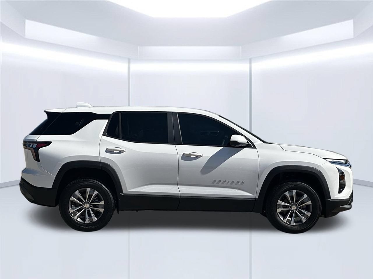 2027 Chevrolet Equinox LT - Photo 9