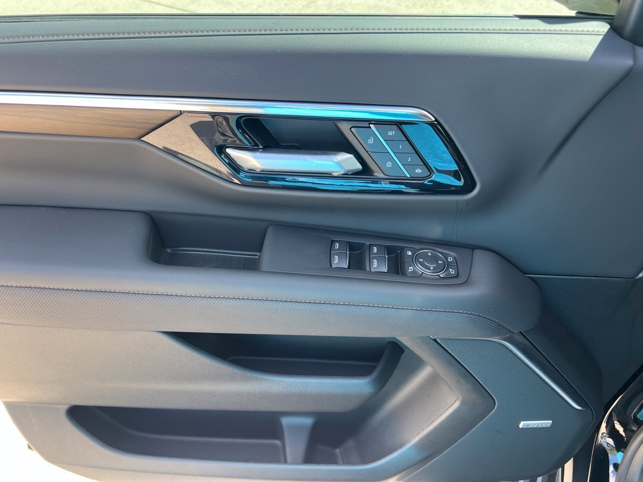 2026 Chevrolet Suburban High Country, photo 12