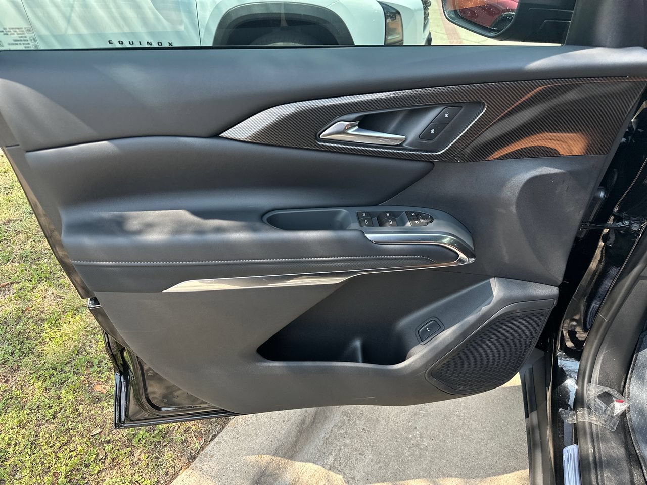 2027 Chevrolet Traverse Z71 SUV, photo 10