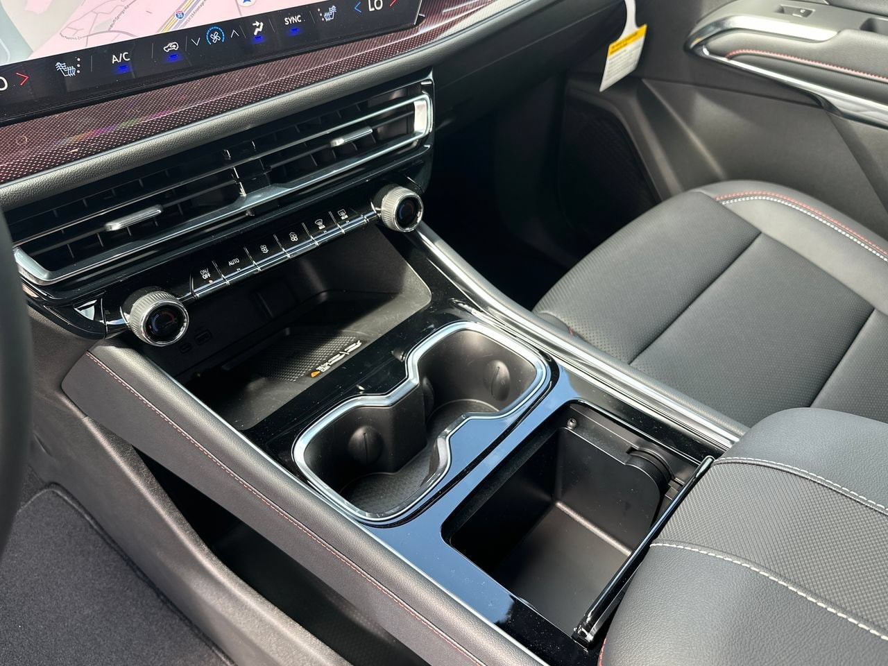2026 Chevrolet Traverse Z71, photo 24