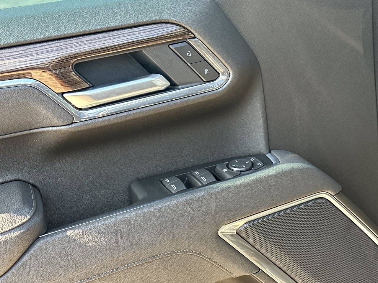 2026 Chevrolet Silverado 1500 LT - Photo 10